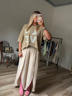 love, linen collective tee