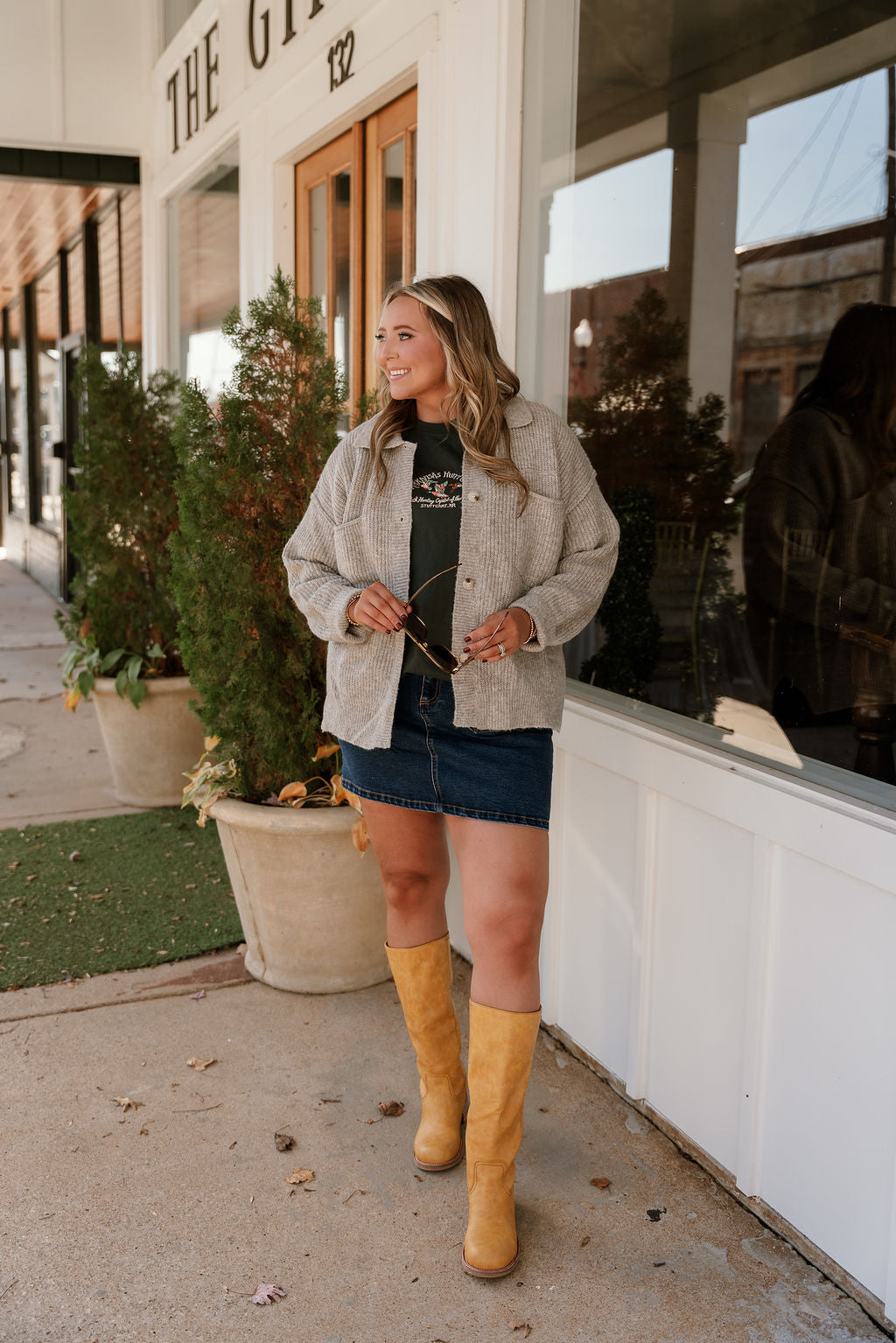 BUTTON DOWN LONG SLEEVE SWEATER JACKET
